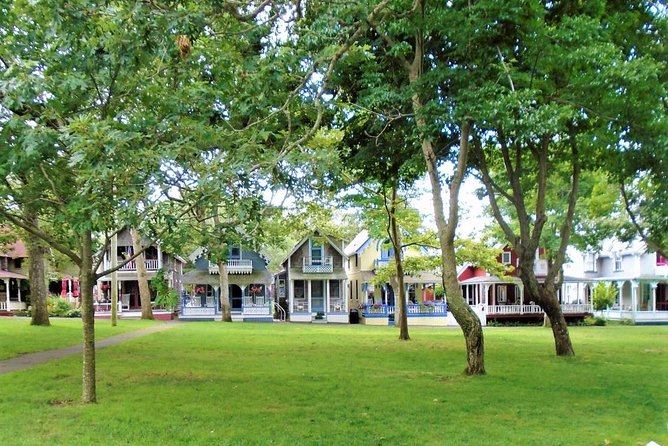 #1 Best 3hr Martha's Vineyard shared Island Tour from Oak Bluffs - Edgartown’s whaling past and lighthouse views