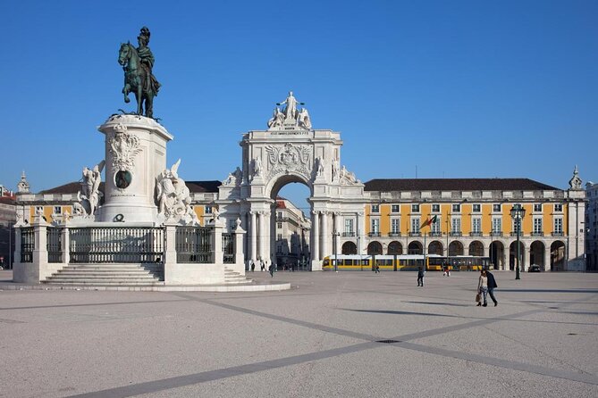 2 Hour Lisbon Sunset and Wine Sailing Tour - Why Lisbon’s sunset is better from the Tagus