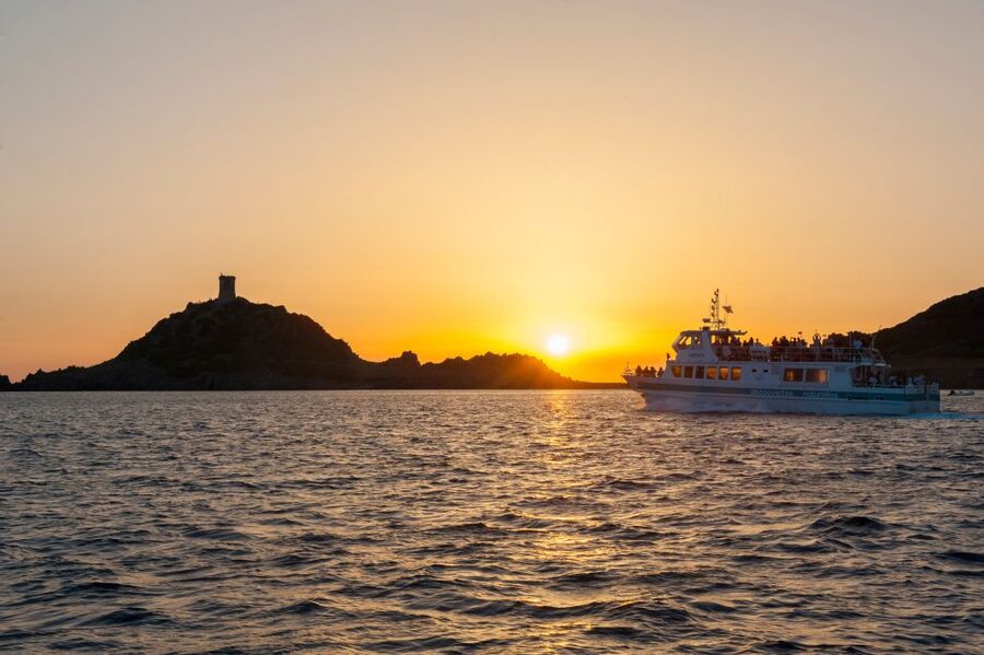 Ajaccio/Porticcio: Sanguinaires Sunset Cruise & Wine Tasting - What to bring and what to expect on board