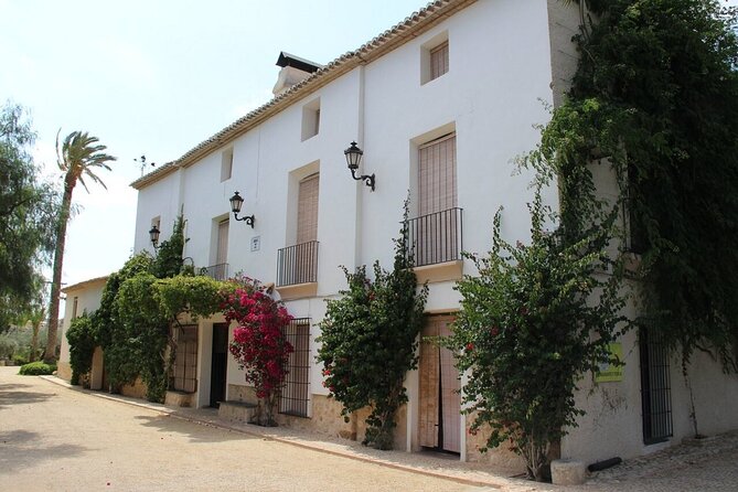 Alicante: Old Winery with Tastings & Gaudí's style of Church - Key points to know before booking