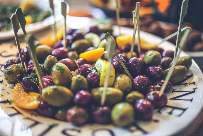 Alicante Wine Tasting and Tapas for Foodies - Who may want a different food tour