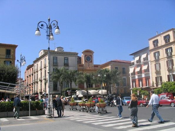 Amalfi Coast Day Tour from Sorrento with Light Lunch and Wine - Why This Tour Works From Sorrento