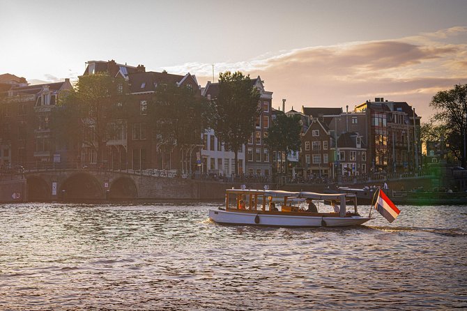 Amsterdam Champagne Private Canal Cruise - Why a private canal cruise changes the experience