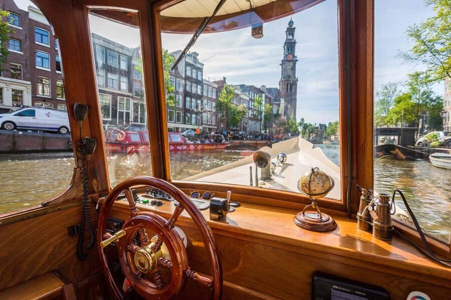 Amsterdam: Classic Saloon Boat Cruise with Cheese & Wine - Westerkerk, Jordaan, and the Anne Frank House