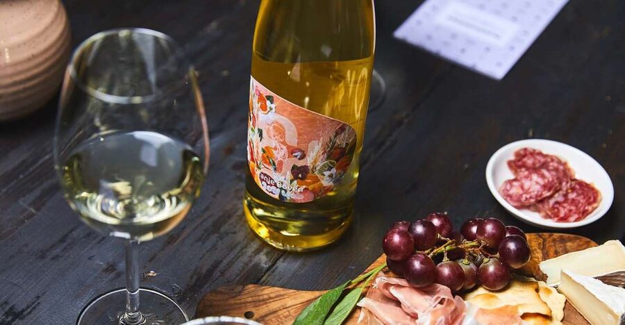 Amsterdam: Dutch Wine Tasting with Sommelier - Entering the Design & Wijn tasting room