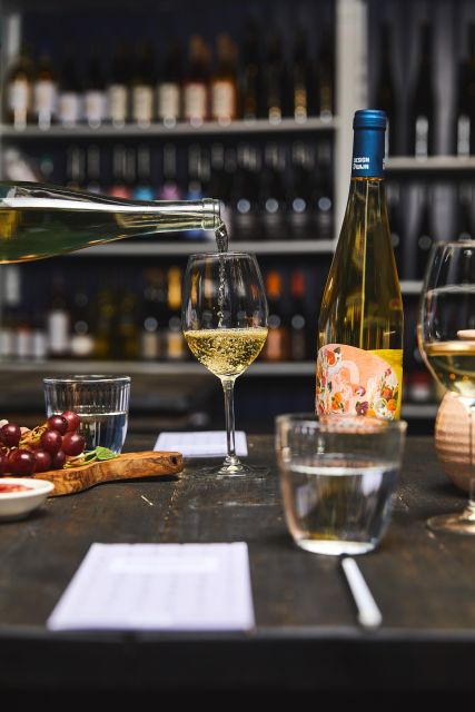 Amsterdam: Dutch Wine Tasting with Sommelier - Timing, languages, and practical planning