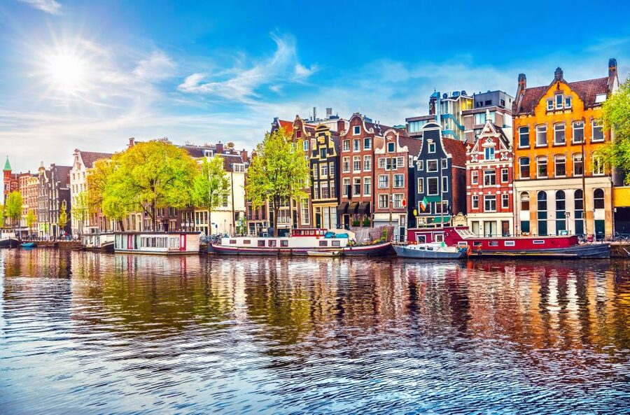 Amsterdam: Private Prosecco Canal Cruise Tour - Booking details that matter