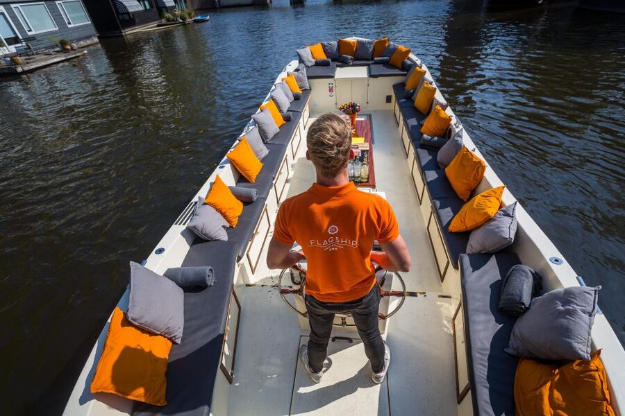 Amsterdam: Private Prosecco Canal Cruise Tour - Timing your cruise with the rest of Amsterdam