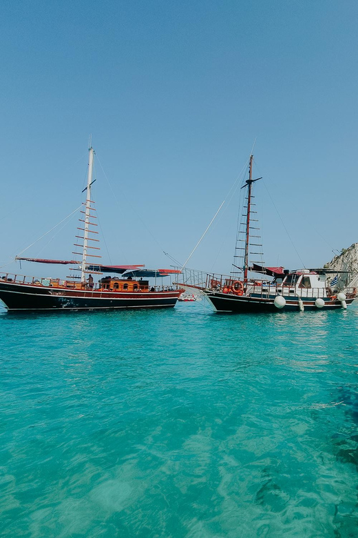 Argostoli: Full-Day Boat Trip with Lunch & Wine - The return through Argostoli Bay