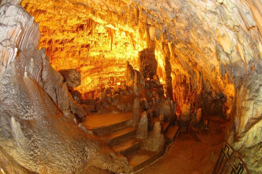 Argostoli: Melissani & Drogarati Cave Tour with Wine Tasting - Melissani Cave and the wooden boat ride