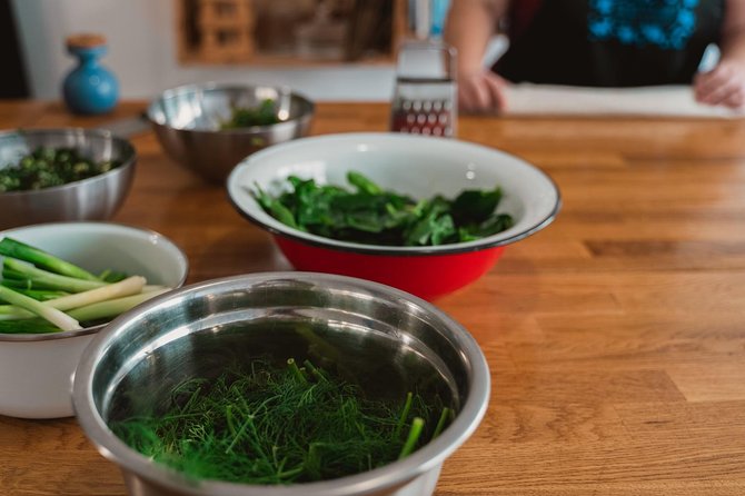 Athens: Classic Cooking Class with Market Visit and Wine - Why this class works so well in Athens
