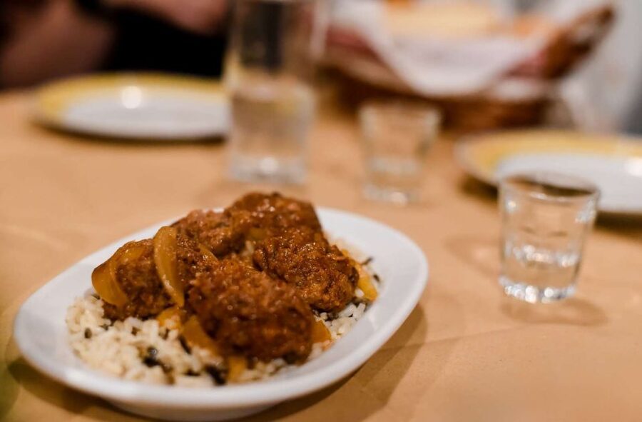Athens: Premium Food and Wine Tasting Tour in the evening - A four-hour introduction to Athens through food