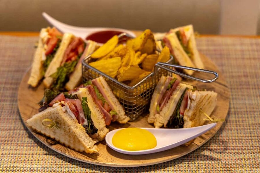Athens: Swimming Cruise with Lunch, Wine & Live DJ on Board - Agistri: two hours for a real island stop