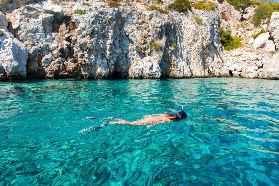 Athens: Swimming Cruise with Lunch, Wine & Live DJ on Board - Lunch, wine, and the limits of the drink package