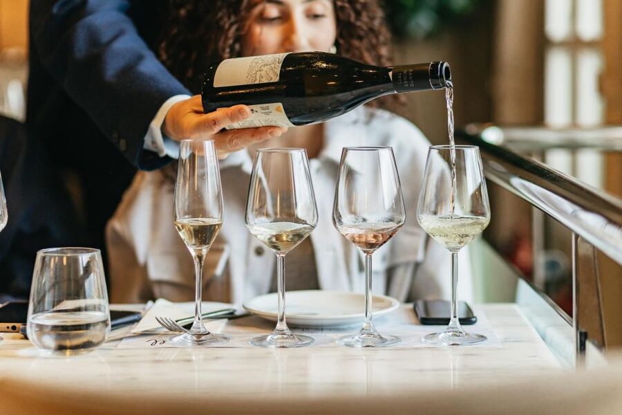 Athens: Wine Tasting with a Sommelier under the Acropolis - How the Greek wine tasting unfolds