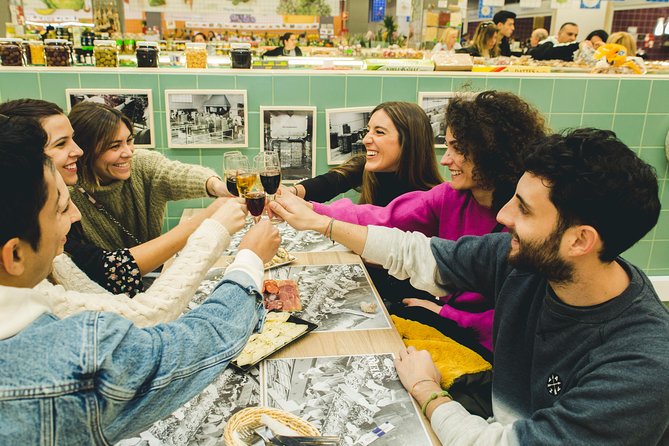 Authentic Food and Wine Tour in Porto by Food Lover Tour - Mercado do Bolhão: Porto’s most useful food stop