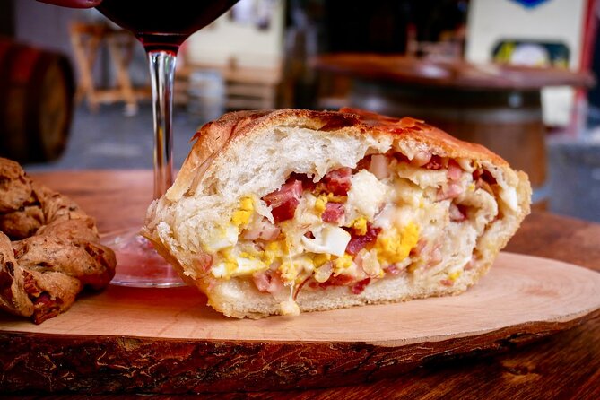 Authentic Naples Food Tour with 8+ Tastings of Pizza, Wine & More - Via San Gregorio Armeno and the old center