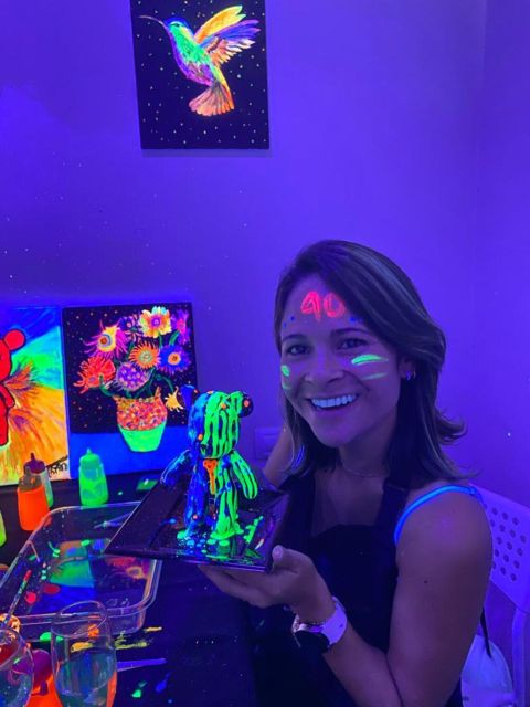 Barcelona: Bear-brick Fluorescent Painting | Wine and Art - Who will enjoy this most?
