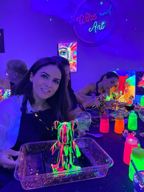Barcelona: Bear-brick Fluorescent Painting | Wine and Art - Tips for getting a better Bearbrick