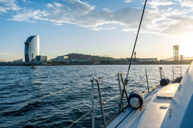 Barcelona: Catamaran Cruise w/ Sailing, Wine, & Tapa - The swimming stop and the 30-minute pause