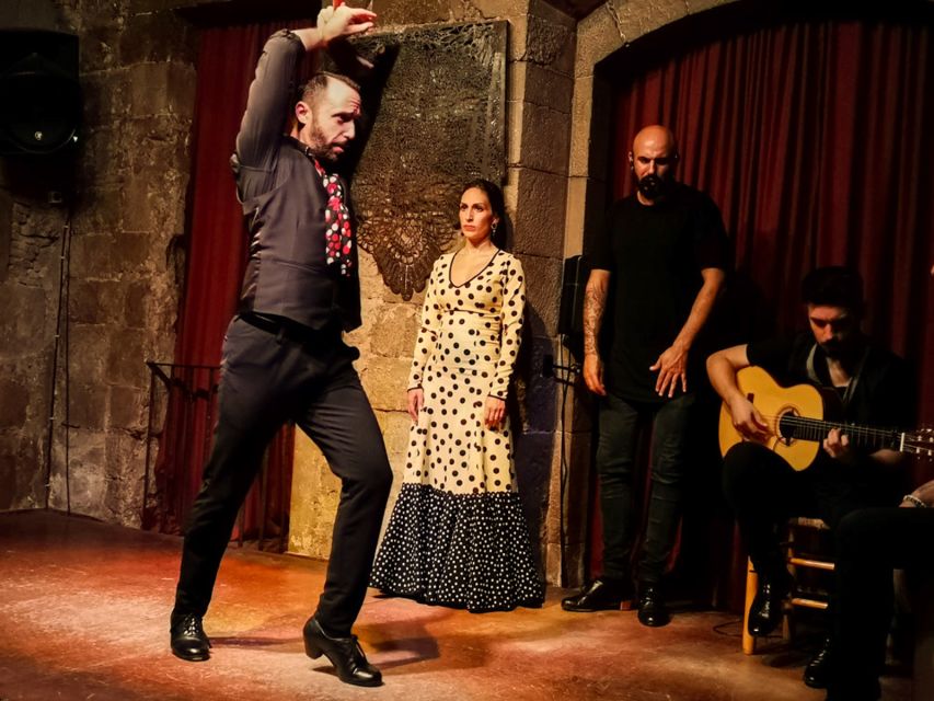 Barcelona: City Tour & Flamenco Show with Wine & Tapas - Tapas at Taller de Tapes on Argenteria
