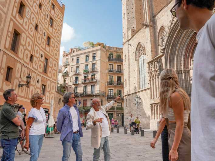 Barcelona: El Born and Gothic Quarter Wine & Tapas Bar Tour - First stop: a proper introduction to Spanish tapas
