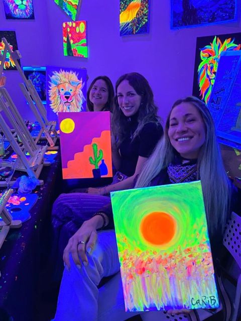Barcelona: Fluorescent Paint and Wine Workshop - The practical catch: finding it and carrying it