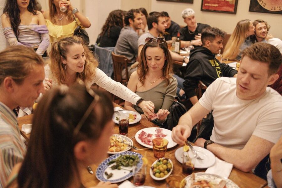 Barcelona: Food Walking Tour with Tapas and Wine - Wine, cava, vermouth, and alcohol-free choices