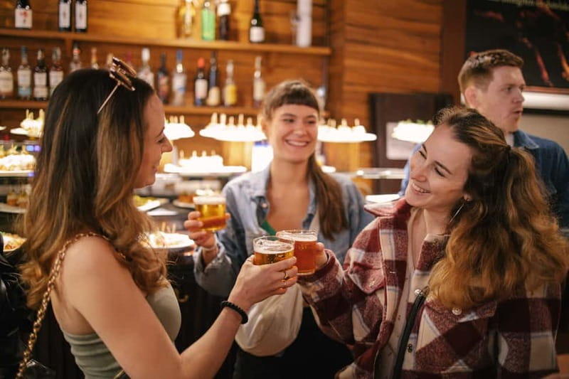Barcelona: Food Walking Tour with Tapas and Wine - Guide quality can make or break the evening
