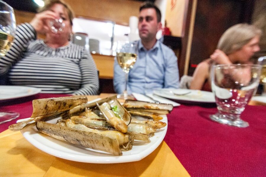 Barcelona Gourmet Food & Wine Tour with Local Expert - What the food tells you about Catalonia
