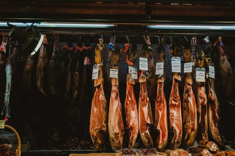 Barcelona: Markets Tour With Food and Wine Tasting Upgrade - Guide style and group size