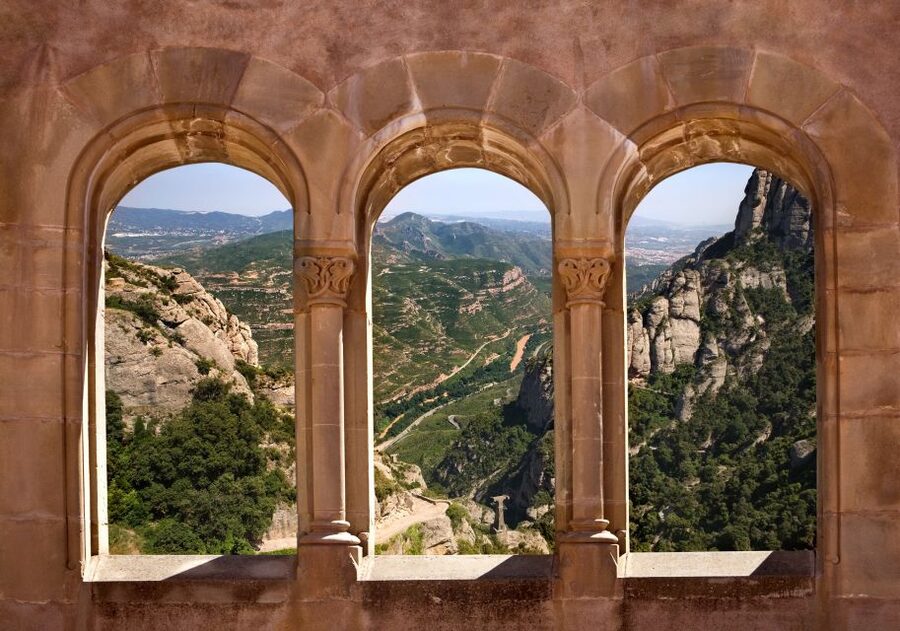 Barcelona: Montserrat Tour with Lunch & Wine Tasting Option - Three hours at Montserrat: enough, but use it well