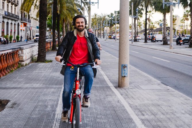 Barcelona Night Bike Tour with Local Tapas and Cava Stop - Plaça d’Espanya and the Cava Pause