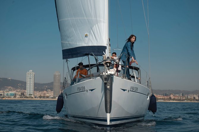 Barcelona Private Sailing Trip with unlimited drinks and snacks - Timing, weather, and what to pack