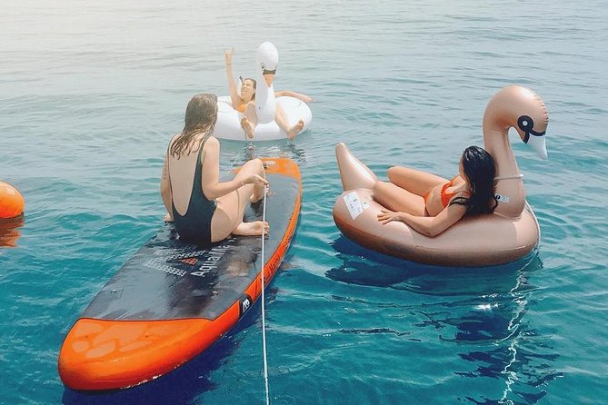 Barcelona Small Group Sailing with Snacks and Cava - Key points to know before you sail