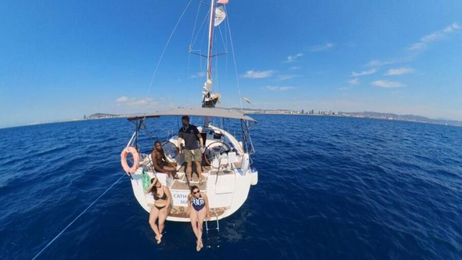 Barcelona: Sunset Sailing Experience with Snacks and Cava - Weather, comfort, and seasickness