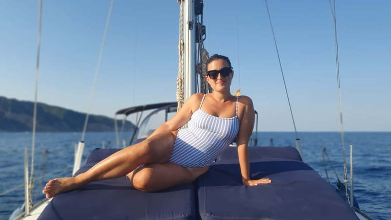 Barcelona: Sunset Skyline Cruise with Cava and Snacks - What the 90-minute cruise feels like