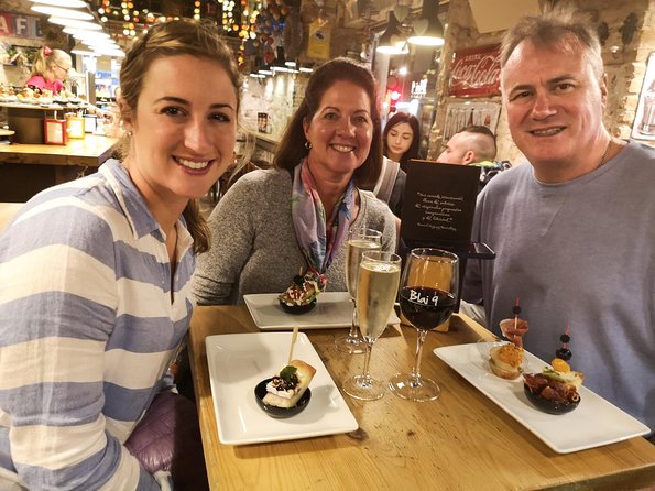 Barcelona Tapas & Wine Private Tour in Traditional Taverns - Stop Three on Carrer de Montcada: Beef, Chickpeas, and Catalan Red Wine