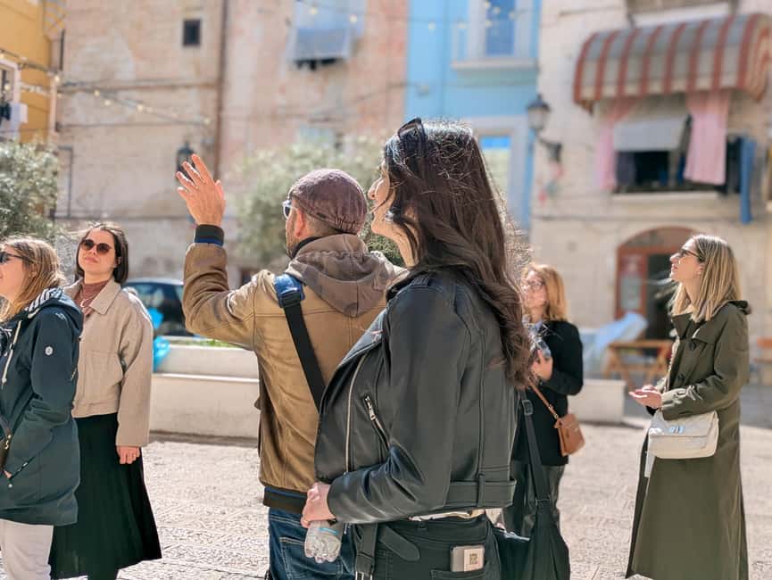 Bari: Street Food Walking Tour with Wine Tasting - Bari Cathedral and Castello Svevo from outside