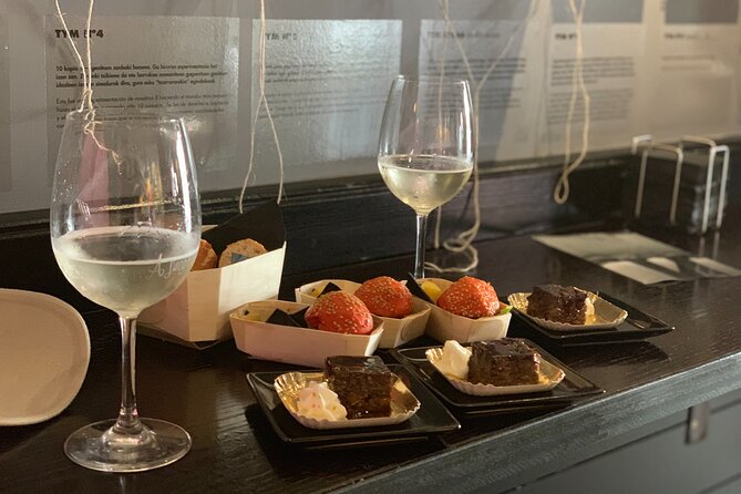 Basque Best Bites - #1 Food & Wine tour of Bilbao - The Old Town, the Nervión, and Plaza Nueva