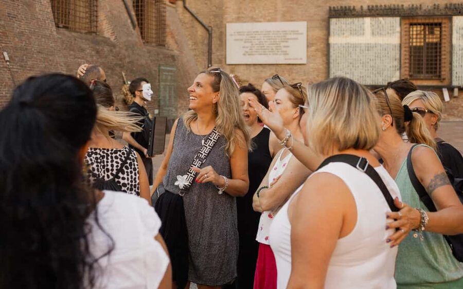 Bologna: Dinner, Wine & Tastings Walking Tour - What the $88 price gets you