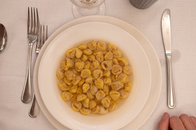 Bologna Food Valley: Factory tasting, Wines & traditional Lunch - The Modenese lunch in Spilamberto