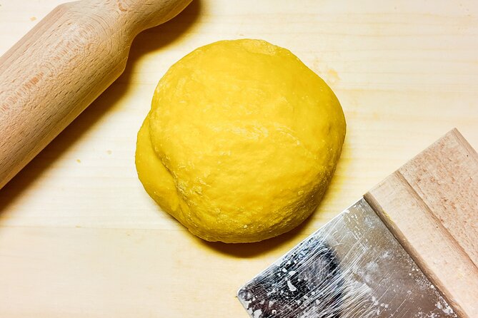 Bologna Local Pasta Cooking Class, Ragu, Spritz, Wine & Gelato - Learning the Casoni Spritz