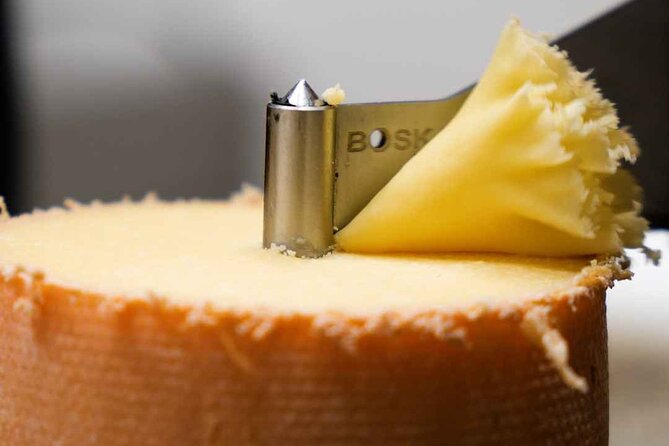 Bordeaux Gourmet Experience : tasting of French cheeses & wines - What the 90-minute format feels like