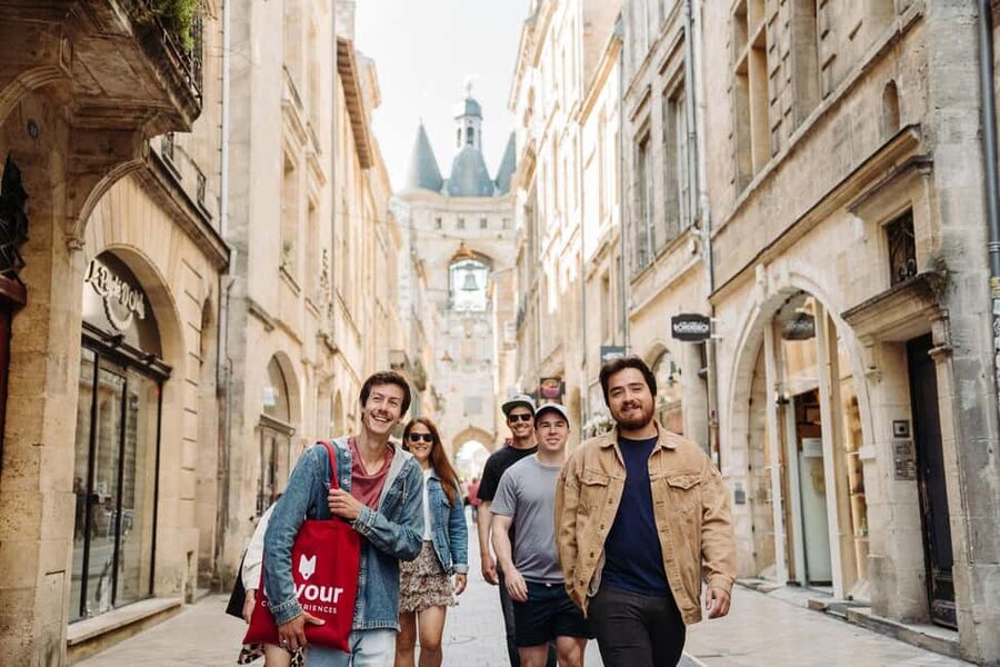Bordeaux: Guided Food and Wine Tour with Tastings - What the $116 price buys you