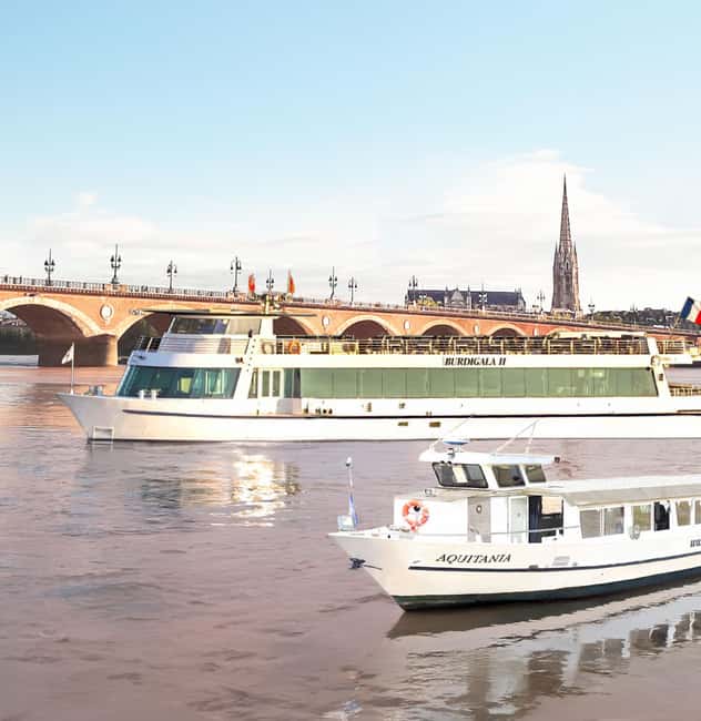 Bordeaux: Guided Wine and Canelé Discovery Cruise - Wine, canelé, and the timing of the tasting