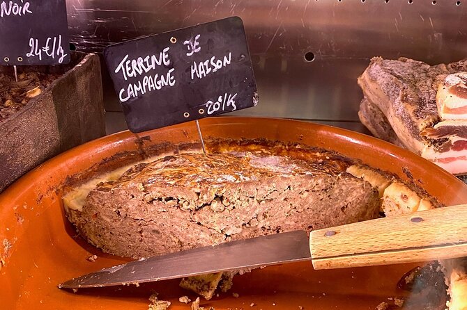 Bordeaux Old Town Food and Wine Tour - Guides who adapt the experience