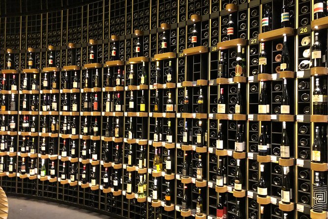 Bordeaux Old Town & Market Local Food with Wine Tastings Tour - The savory side: cheese, charcuterie and market produce
