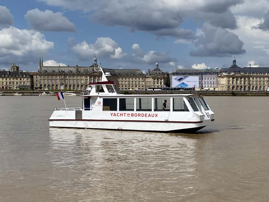 Bordeaux: River Garonne Cruise with Glass of Wine and Canelé - The guides make the difference