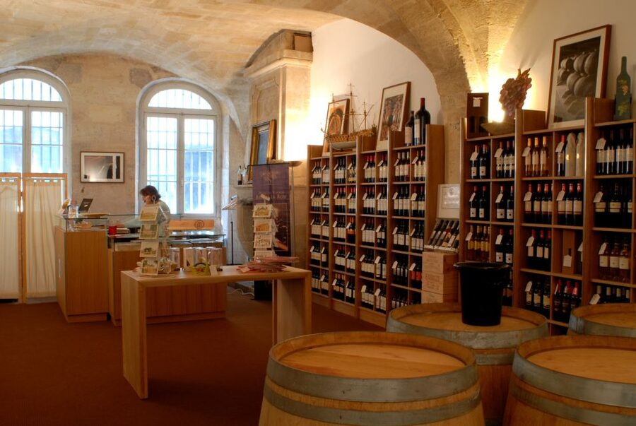 Bordeaux: Wine and Trade Museum Entry Ticket & Wine Tasting - Two vaulted cellars and three centuries of wine trade